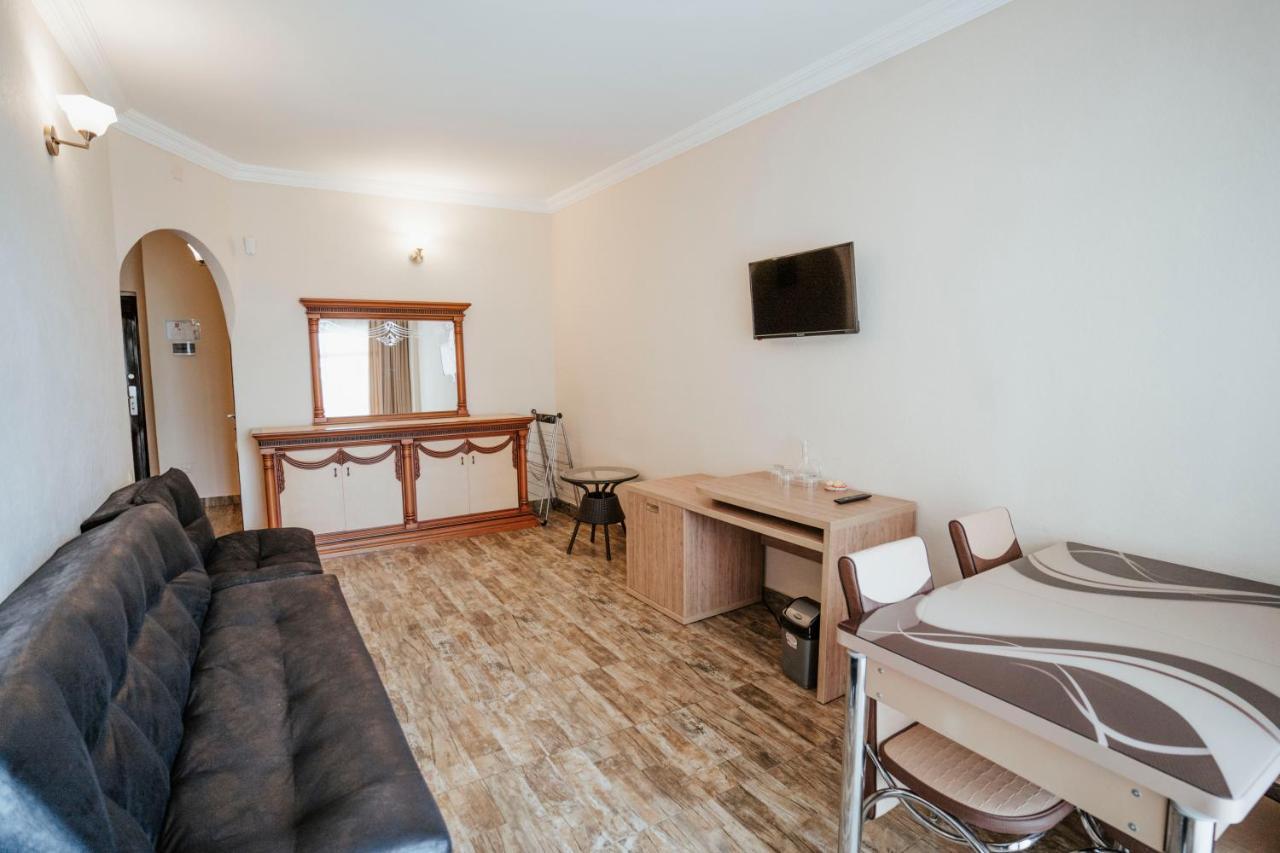Hotel General Batum Dış mekan fotoğraf