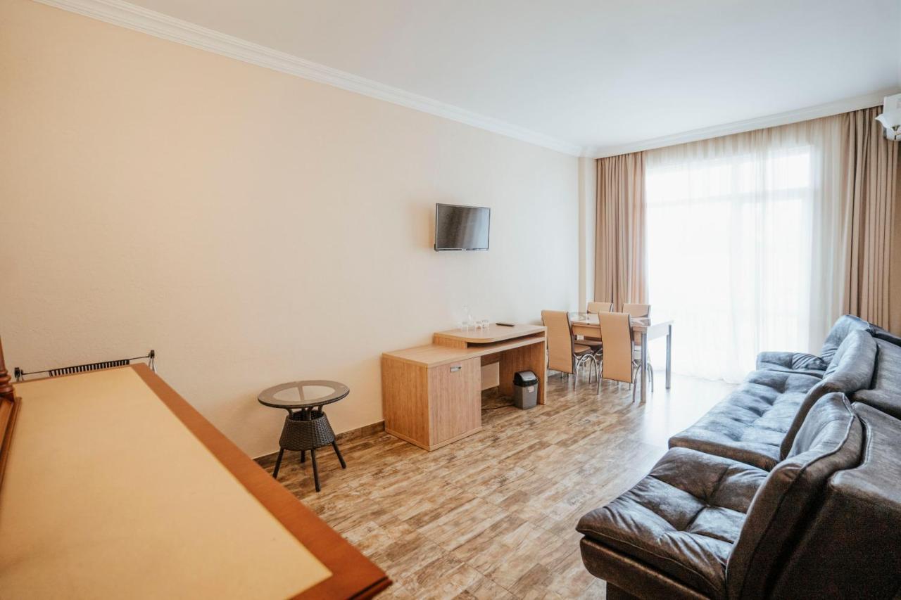 Hotel General Batum Dış mekan fotoğraf